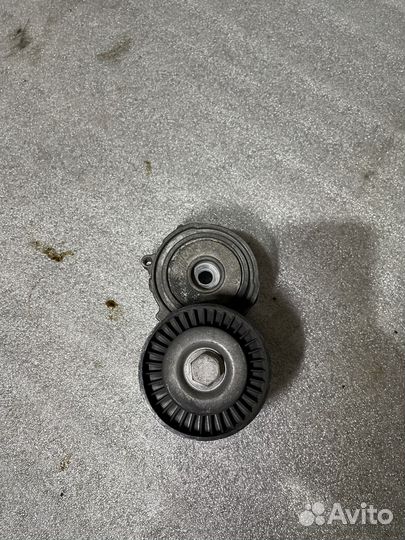Натяжитель ремня генератора Ауди А6 С7 А7 4G