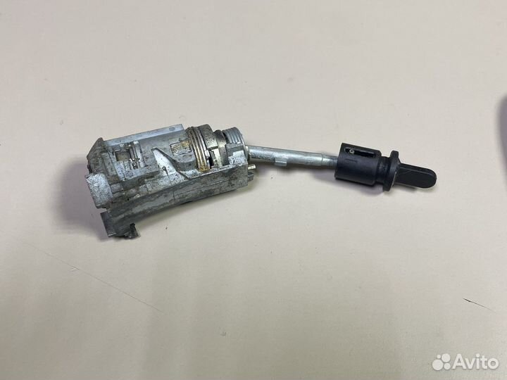 Ключ зажигания личинка Ауди А4 Б8 А5 8Т Q5 8R