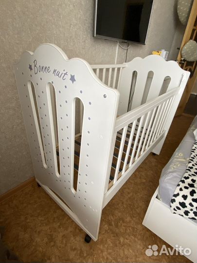 Детская кроватка