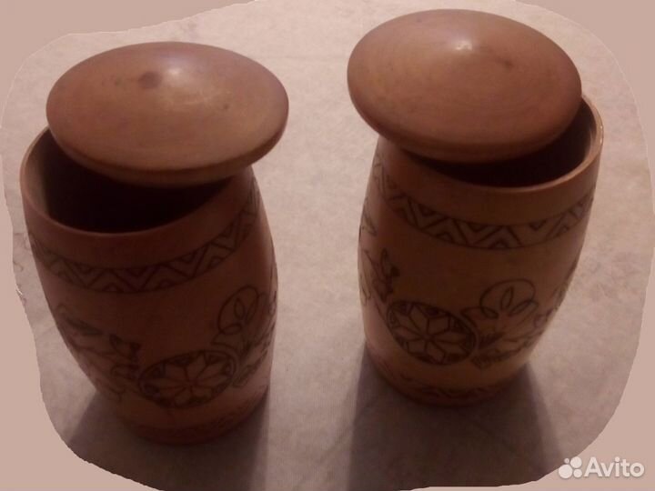 2 сувенирных бочонка из дерева