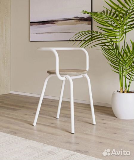 Стул черный дерево металл в кафе/бар/пекарню