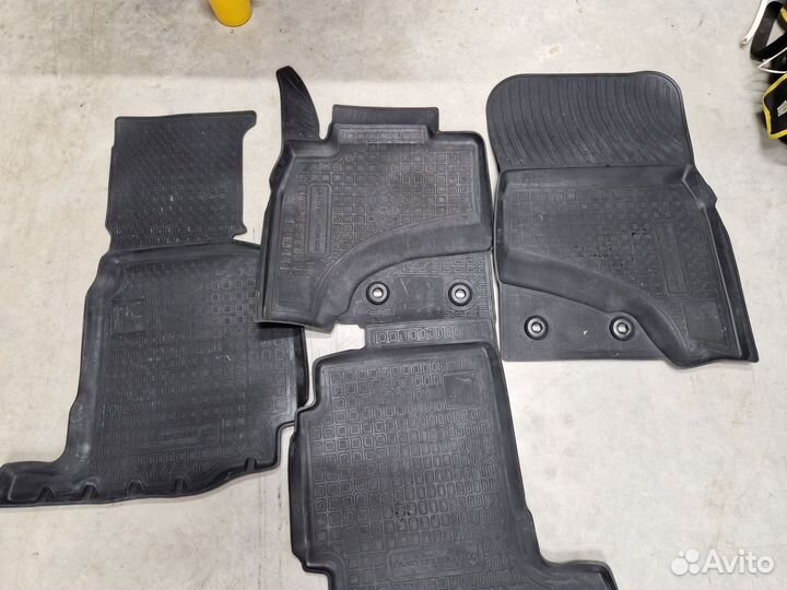 Салонные коврики toyota land cruiser 200