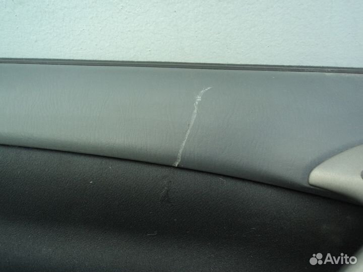 Обшивка двери левой передней Тойота рав-4