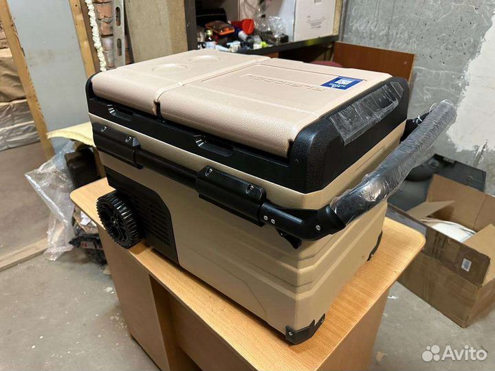 Автомобильный холодильник Alpicool TAW35 12/24/220