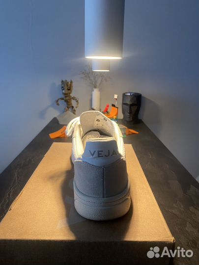 Кроссовки veja