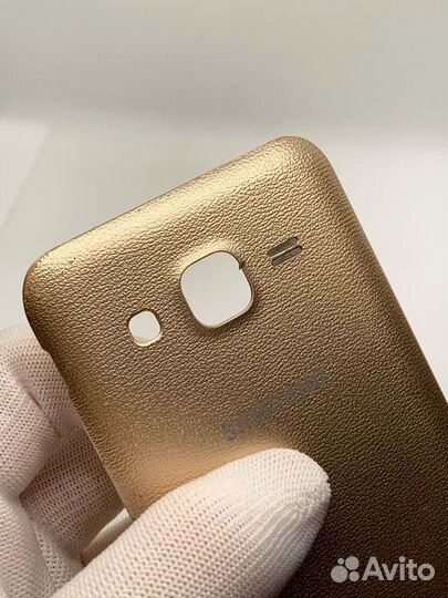 Samsung galaxy J2 J200H. Задняя крышка. Оригинал