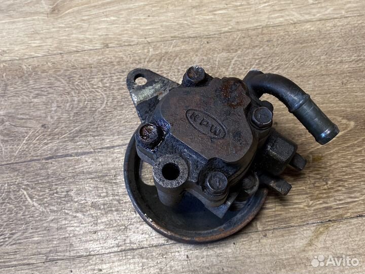 Kia clarus гидроуситель руля