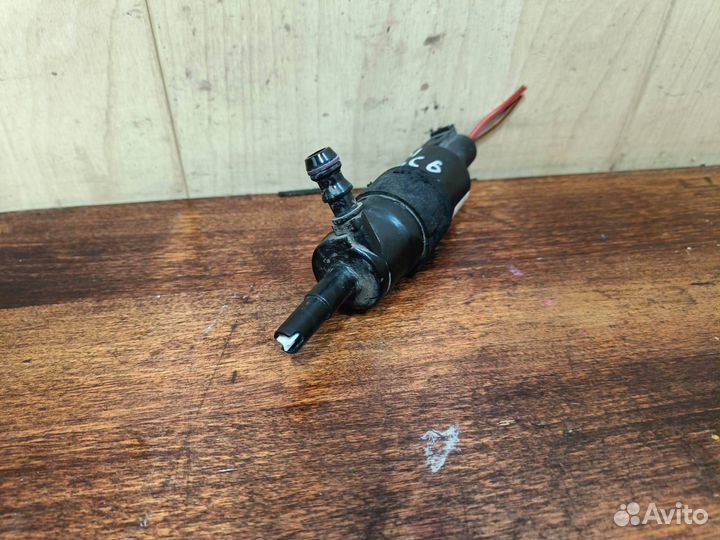 Насос омывателя Audi A6 C6 (ящик 08)