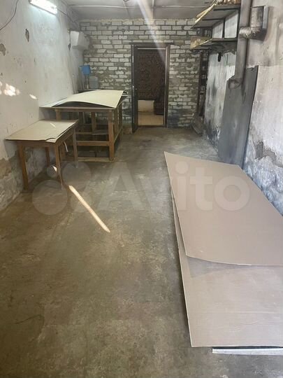 Гараж, > 30 м²