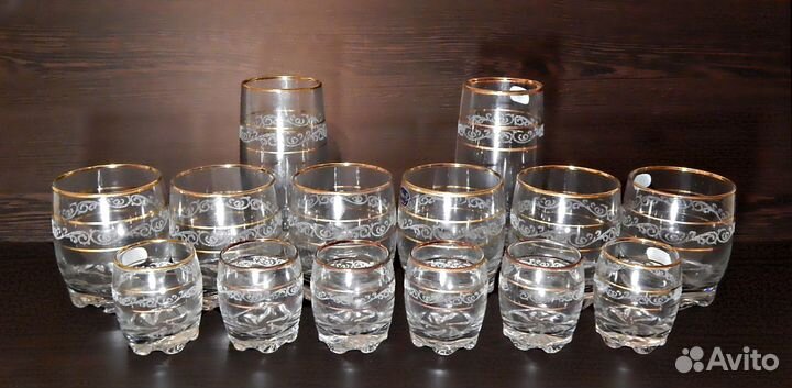 Набор из 14 предметов позолота и обсыпка. Богемия