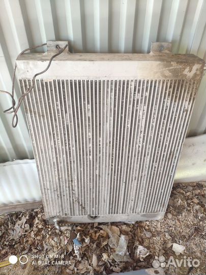 Джон Дир WL56 масляный радиатор AT408868