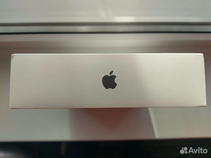Коробка Apple