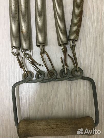 Эспандер пружинный СССР 73см