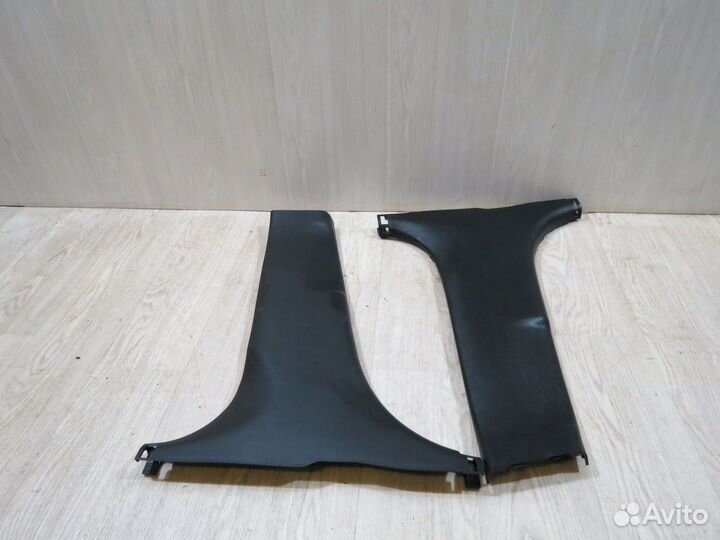 Обшивка средней стойки Hyundai Solaris