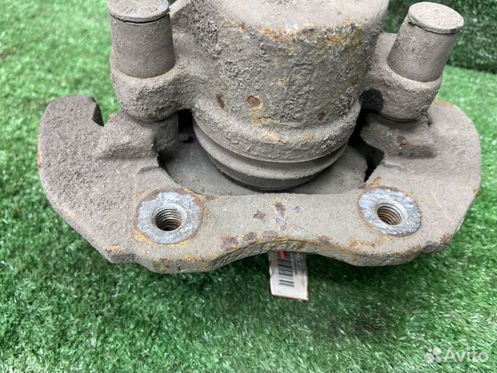 Тормозной суппорт передний левый Ford Focus 2