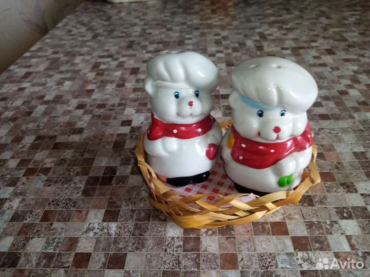 Солонка и перечница