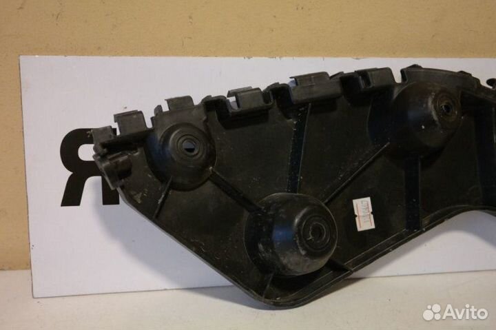 Кронштейн бампера задний правый Renault Duster