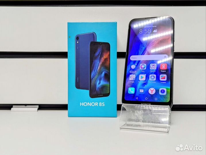 Honor 8S