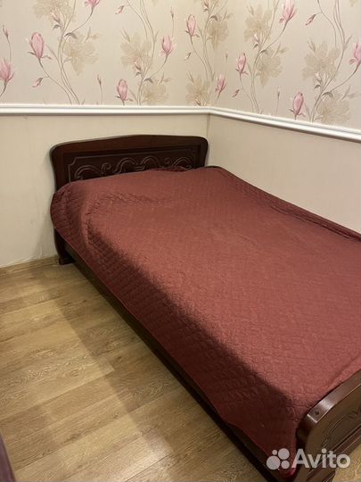 Кровать полутороспальная с матрасом 120х200