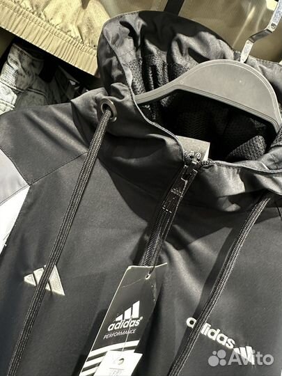 Спортивный костюм Adidas