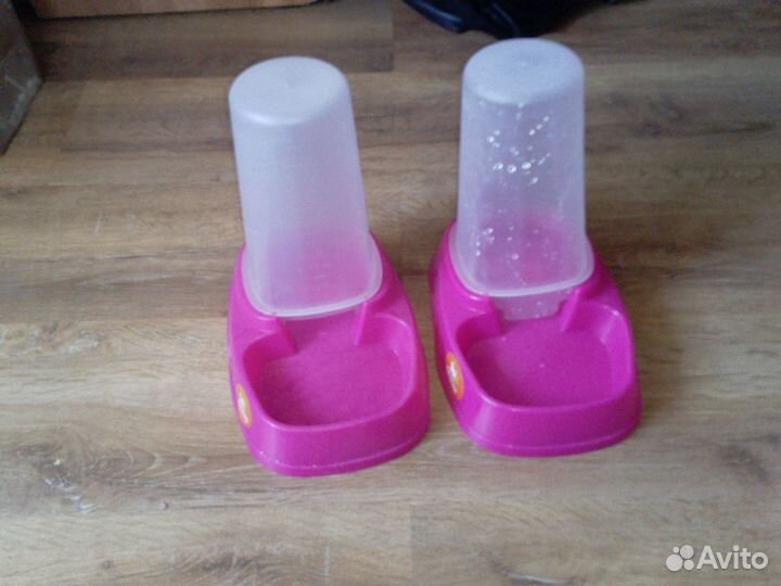 Поилка-кормушка. 1,5 л