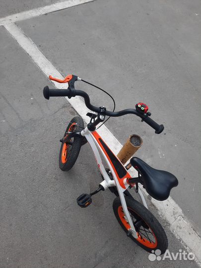 Детский двух - трехколесный велосипед (+2 колеса)