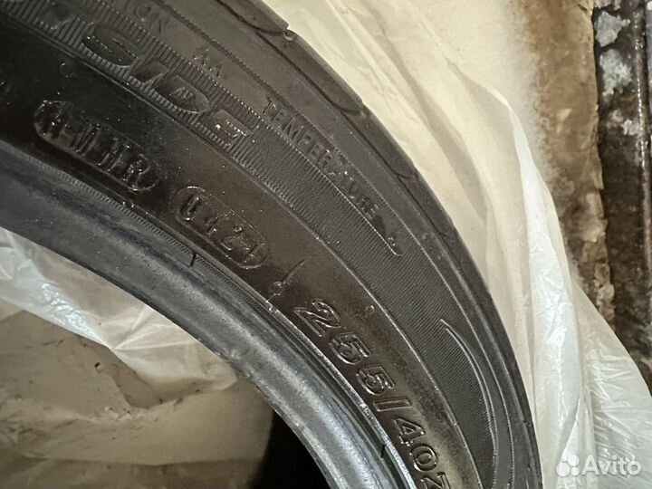 Nexen Euro-Win 550 255/40 R18 и 285/35 R18