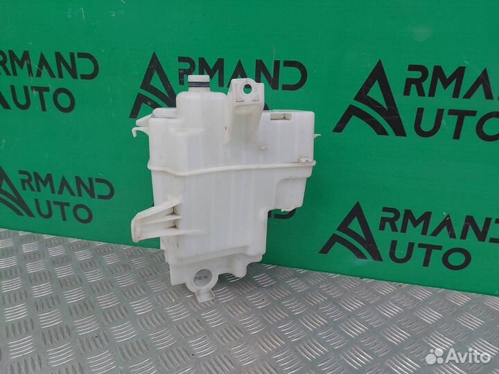 Бачок стеклоомывателя Toyota Rav4 4 CA40 2012-2019