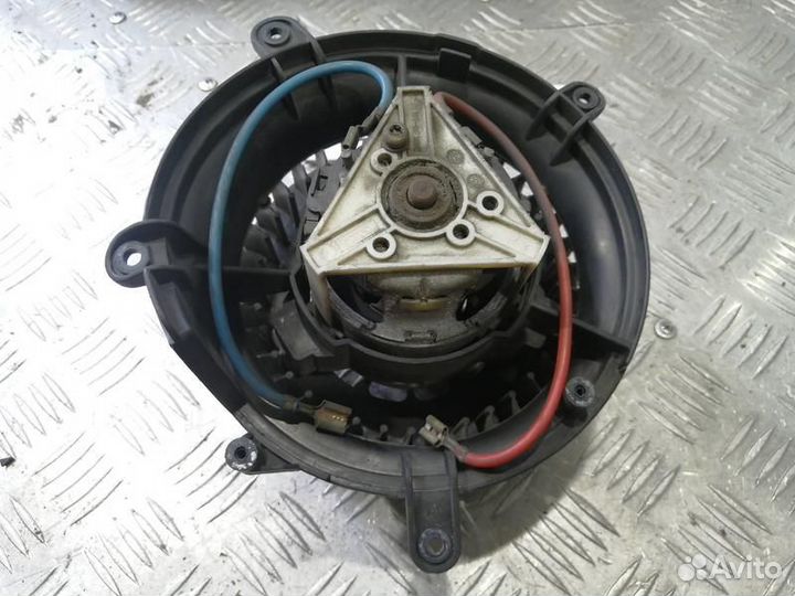 Моторчик отопителя Mercedes W208 CLK