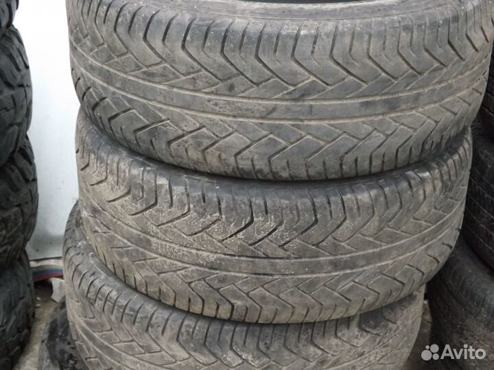 Yokohama Advan S/T V801 255/50 R19