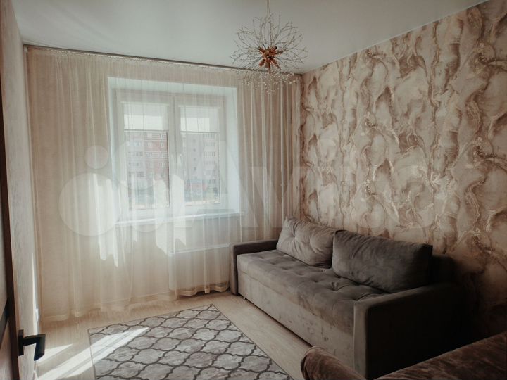 2-к. квартира, 55 м², 3/10 эт.