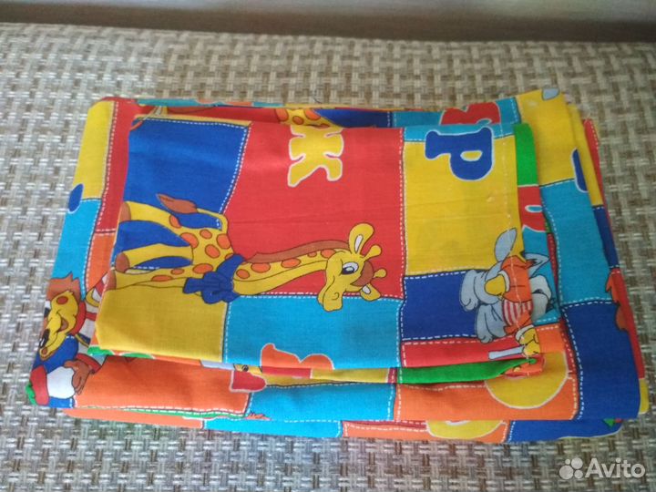 Новое постельное белье в кроватку