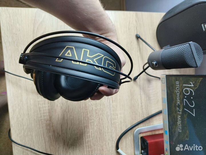 Мониторные наушники AKG K240 Studio