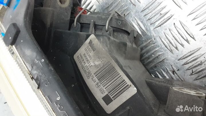 Фара правая Toyota Corolla 9 (E120/E130) 2002