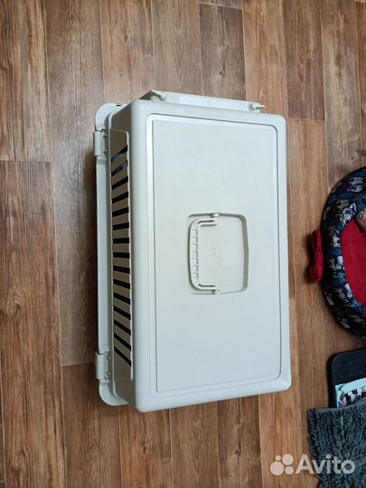 Переноска для собак и кошек