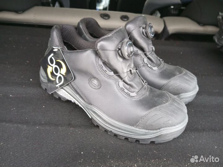 Ботинки Bata мембранные