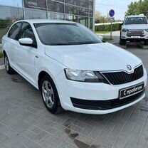 Skoda Rapid 1.6 MT, 2019, 183 568 км, с пробегом, цена 905 000 руб.