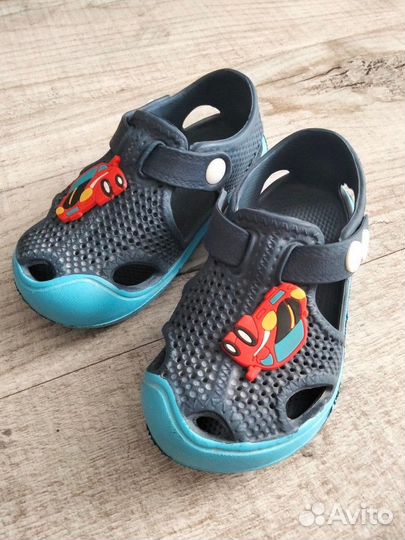 Сандали, ботинки, кроссовки