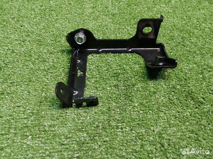 Кронштейн задний левый Kia Ceed JD G4FG 2014
