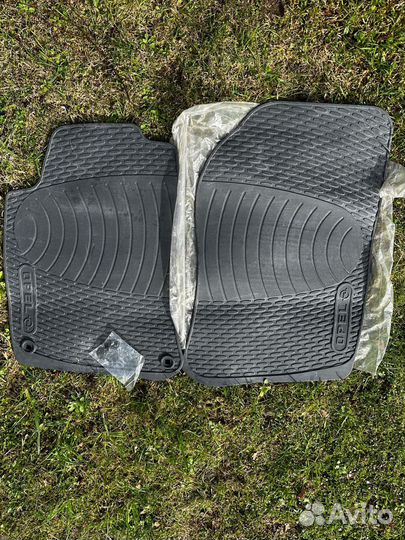 К-т передних резин ковриков Opel Vectra B оригинал