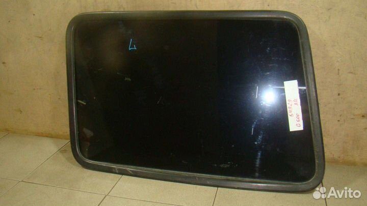 Стекло кузовное левое Mercedes-Benz G-Class (W463)