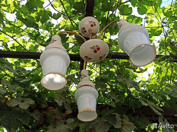 Винтажная люстра с розами СССР керамика.Запчасти