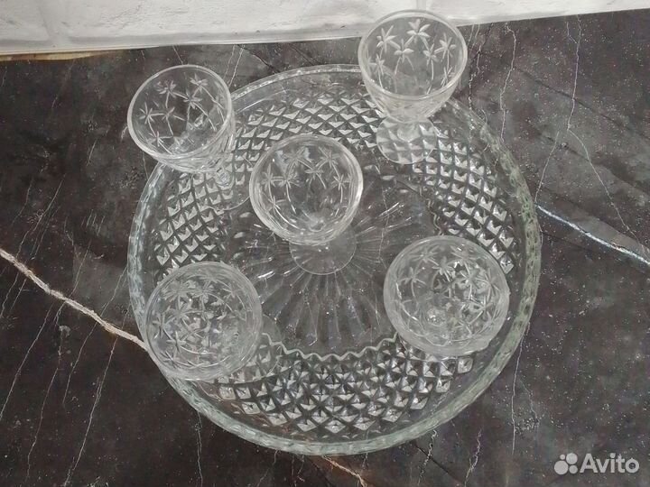 Хрустальный поднос СССР Рюмки