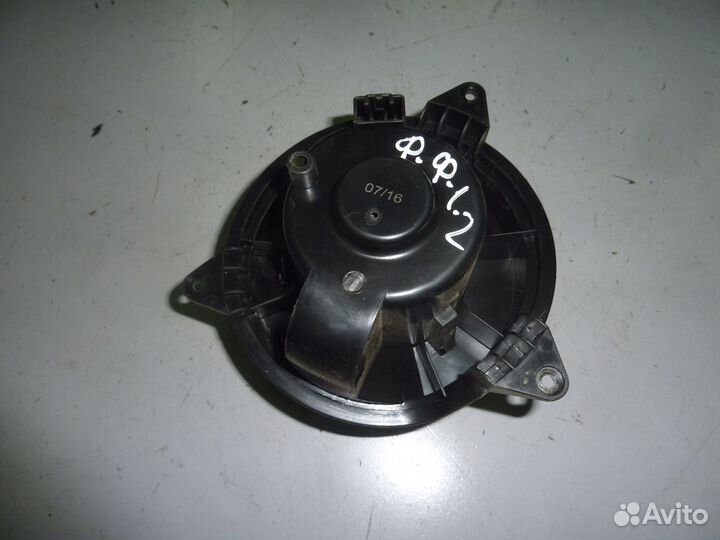 Вентилятор печки Ford Focus 1