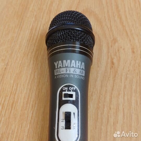 Микрофон Yamaha