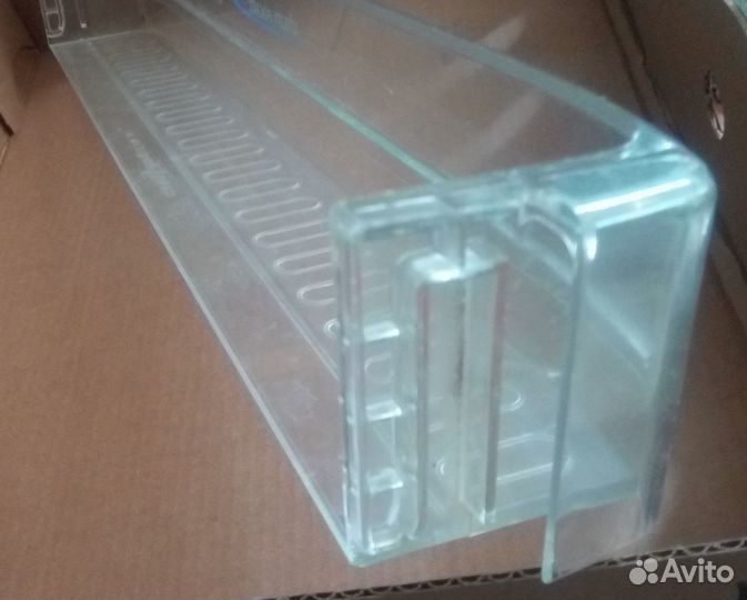 Полки от холодильника Самсунг ш63см, задняя стенка