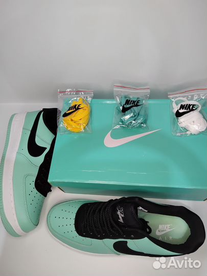 Кроссовки nike x Tiffany