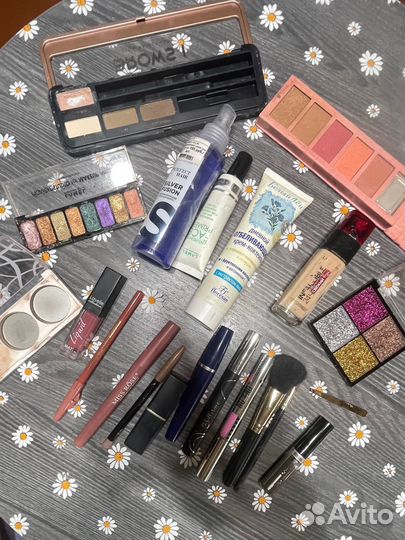 Набор косметики пакетом