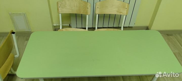 Парты и стулья