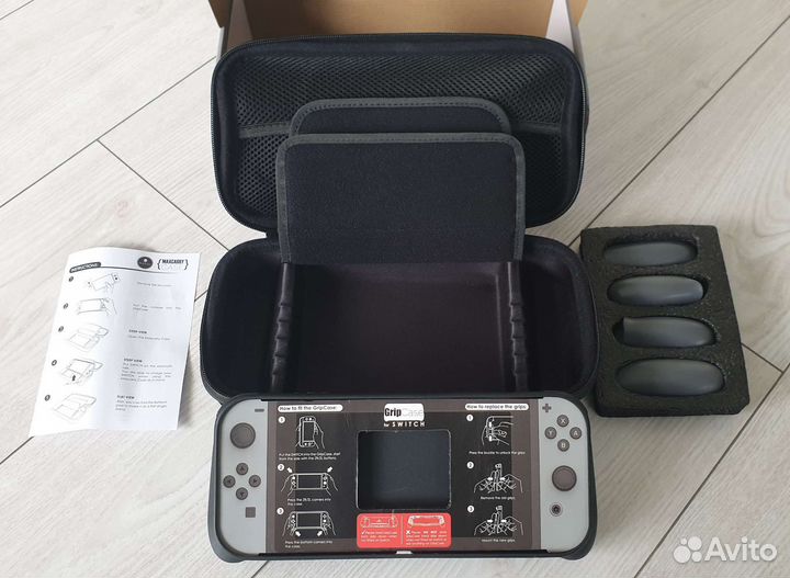 Grip с кейсом Skull&Co для Nintendo Switch